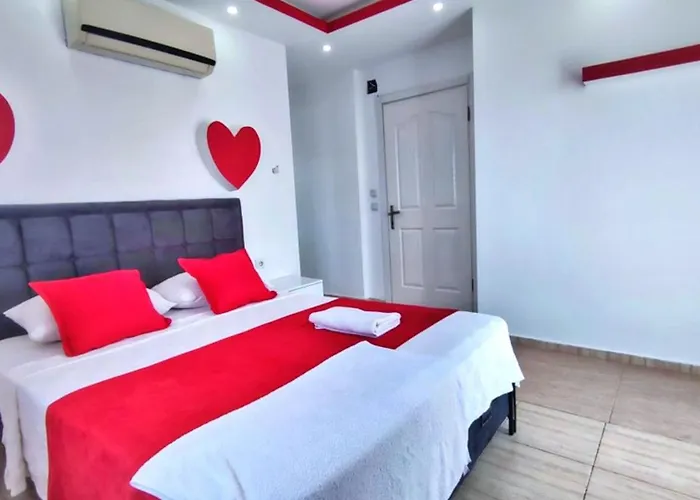 Uzumlu Village 3 Bedroom 8529 Villa Kalkan